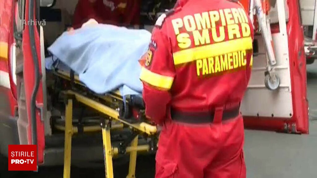 Accident grav în judeţul Gorj. Un autoturism a ieşit de pe şosea şi s-a lovit violent de un cap de pod: cinci răniți