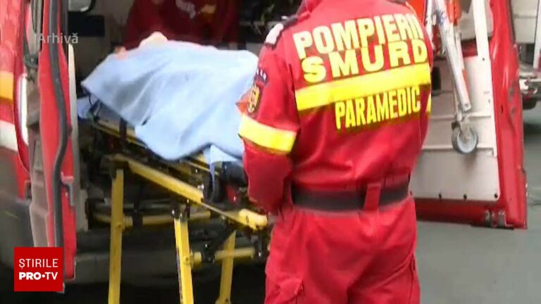 Accident grav în judeţul Gorj. Un autoturism a ieşit de pe şosea şi s-a lovit violent de un cap de pod: cinci răniți