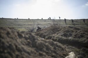 Rușii se regrupează, pregătindu-se pentru un „război insular” intens. Punctul nevralgic identificat de armata ucraineană