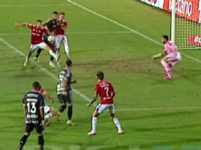 Zero dubii! Verdict clar în direct, după ce Rapid a cerut penalty la 1-1 cu Oțelul