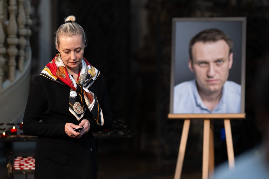 Văduva lui Navalnîi îi cere lui Putin să-i elibereze pe opozanții încarcerați. „Știu mai bine decât oricine costul întârzierilor în eliberarea prizonierilor”