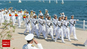 Ilie Bolojan, prezent în Constanța, de Ziua Marinei. Nicușor Dan a lipsit. Peste 10.000 de turiști au urmărit festivitățile