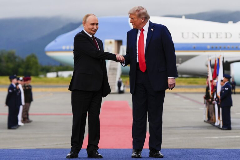 Condiția pusă de Putin lui Trump în schimbul înghețării frontului. Cele două regiuni din care Ucraina ar trebui să se retragă