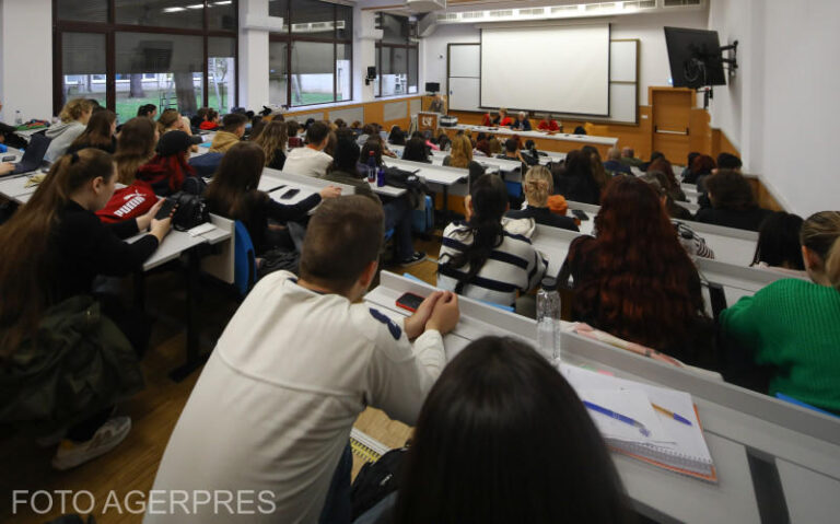 DOCUMENT Câți studenți străini vin la universități din România și ce studiază. Țările cu cei mai mulți studenți