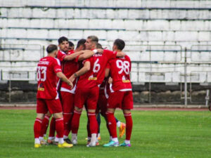 Se ridică o nouă forță în România? Patron „neamț”, jucători cu meciuri europene și antrenor din SuperLigă