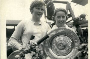 „Nu auzeam arbitrul, doar îi citeam pe buze cuvintele” » A murit o triplă campioană de Grand Slam, cu o poveste aparte: „Refuza fustele, prefera pantalonii scurți”