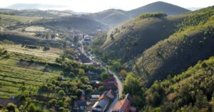 Satele întemeiate de cehi în Banatul Montan împlinesc două secole. Secretele locurilor pitorești de pe Clisura Dunării
