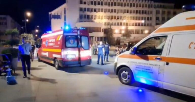 Tragedie în Vaslui: Un copil de 1 an și jumătate a murit după ce a atins un spot luminos de pe spaţiul verde din oraș