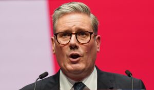 Prima remaniere majoră pentru guvernul Starmer, după controversa care a dus la demisia vicepremierului. Premiera bifată la Londra