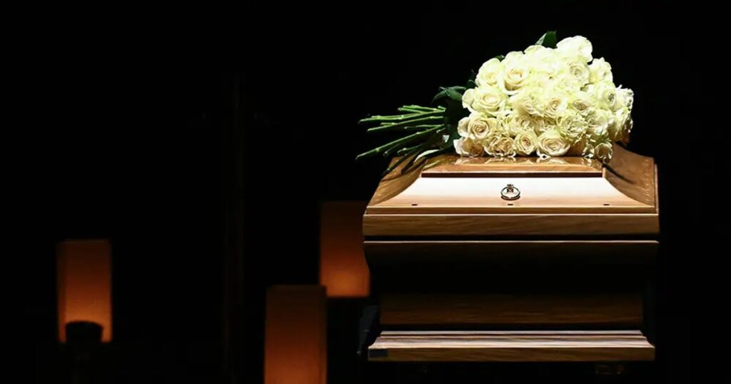 Giorgio Armani va fi înmormântat luni lângă mama sa, într-o ceremonie privată. La Milano s-a decretat zi de doliu