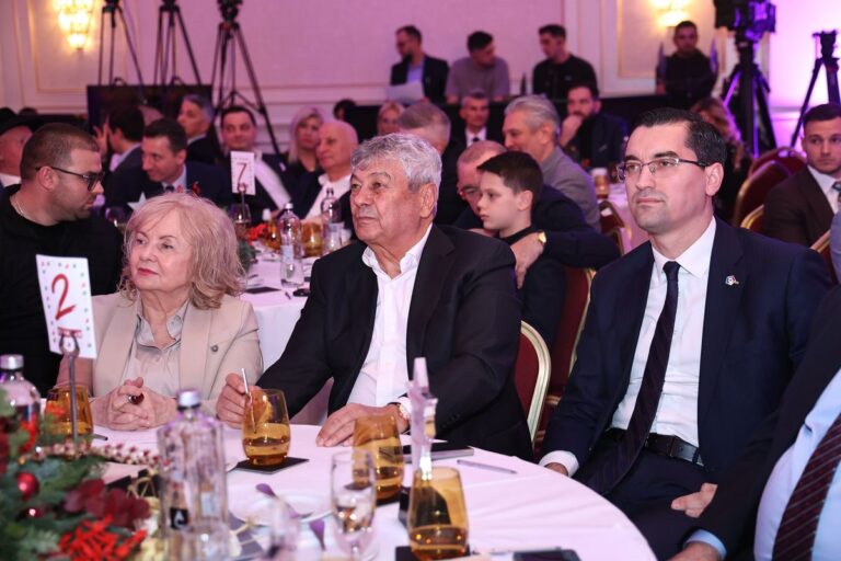 Azi, la GSP Live: ședință decisivă Lucescu