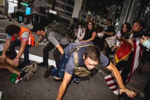 „Este clar, suntem în război”. Temeri pentru ce va urma în SUA după asasinarea activistului MAGA Charlie Kirk