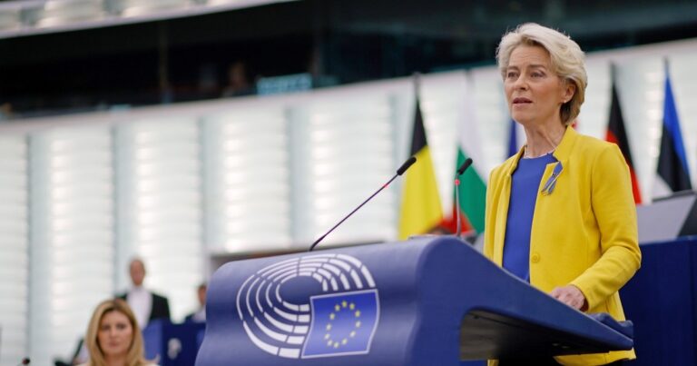 Europa clocotește politic. Comisia Europeană, amenințată cu moțiuni din ambele extreme. AUR a deschis cutia pandorei