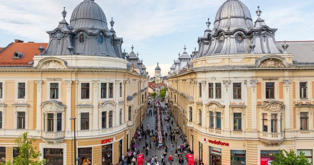 Val de reacții după ce o femeie a fost agresată verbal în Cluj pentru că vorbea în maghiară la telefon