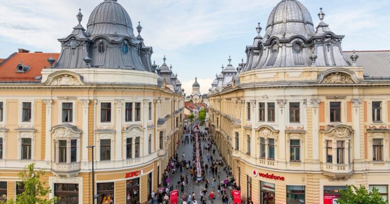 Val de reacții după ce o femeie a fost agresată verbal în Cluj pentru că vorbea în maghiară la telefon