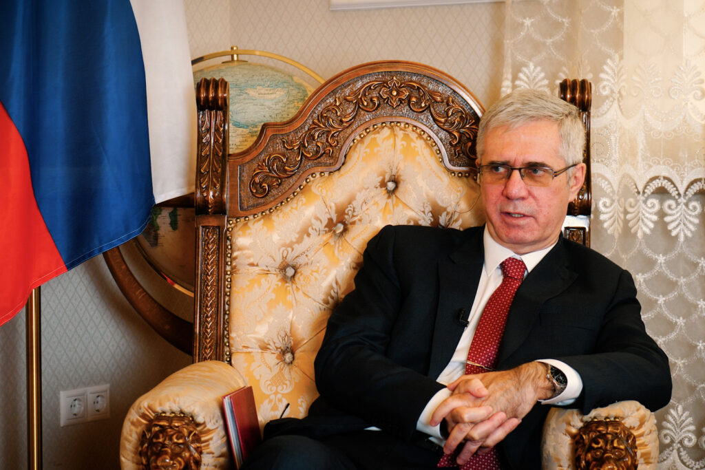 Ce i-a transmis ministra de externe ambasadorul rus, convocat la MAE