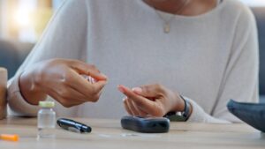 Studiu: Malnutriția favorizează o formă nouă de diabet. 25 de milioane de oameni suferă de această boală