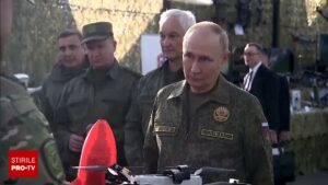 Ce a spus șeful MI6 despre Vladimir Putin, în timpul vizitei lui Donald Trump. „Ne duce cu zăhărelul”