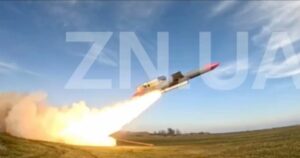 Ucraina începe să transfere producția de arme către o țară din NATO