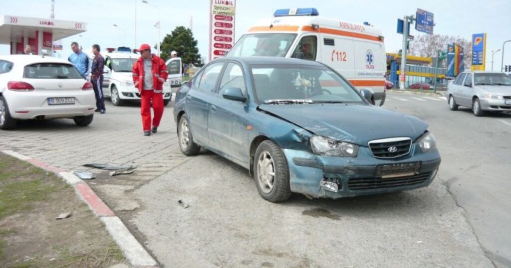 De ce merg românii așa tare în oraș? „Ia să fie amenzile uriașe, minim 1000 de euro, devin nemți”