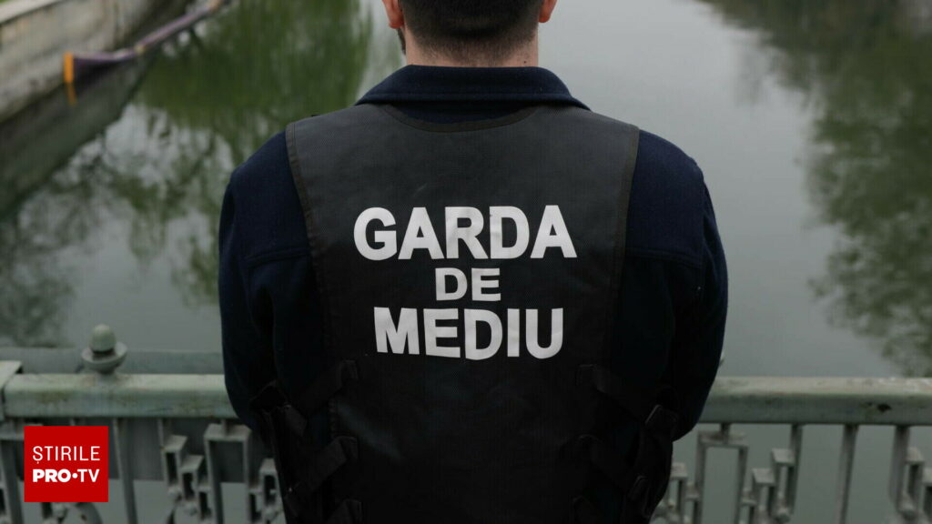 Fum dens şi flacără mare în zona Năvodari – Corbu. Garda de Mediu a amendat o firmă care extrage petrol