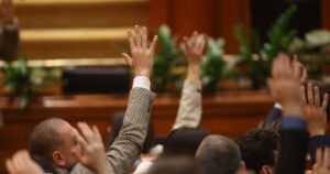 Peste jumătate dintre români ar dori înlocuirea partidelor actuale | Sondaj