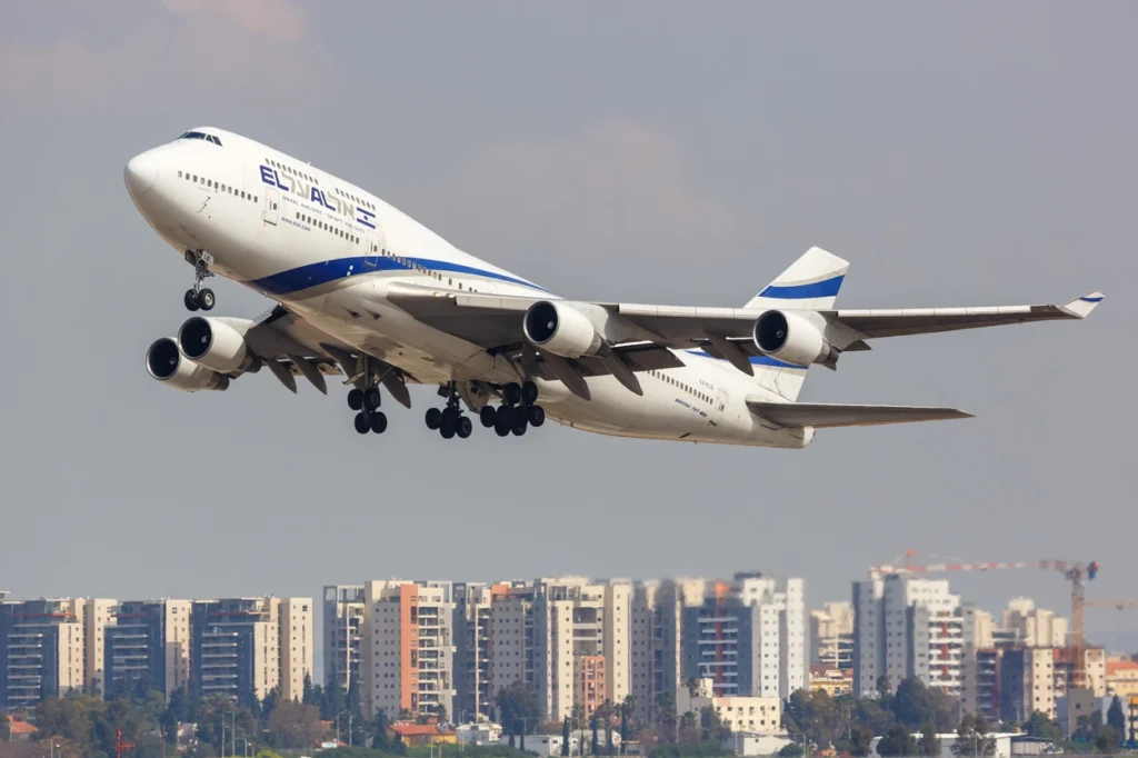 Israelul lansează ‘zboruri de salvare’ pentru pelerinii blocați în România