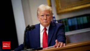 Trump sfidează criticile formulate pe scară largă de asociaţiile medicale și repetă afirmaţiile sale privind Paracetamolul