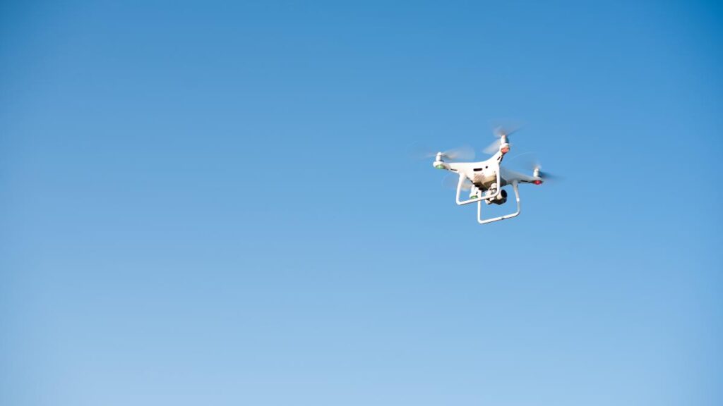 Bild: Aeroporturile germane, perturbate de „drone cu scop militar”. Germania instituie un nou departament anti-drone