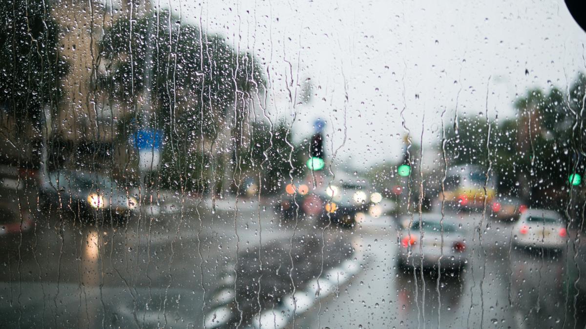 Cod roșu de furtuni în Bulgaria! Trei morți și mii de evacuați pe litoralul Mării Negre: orașele se pregătesc pentru noi inundații