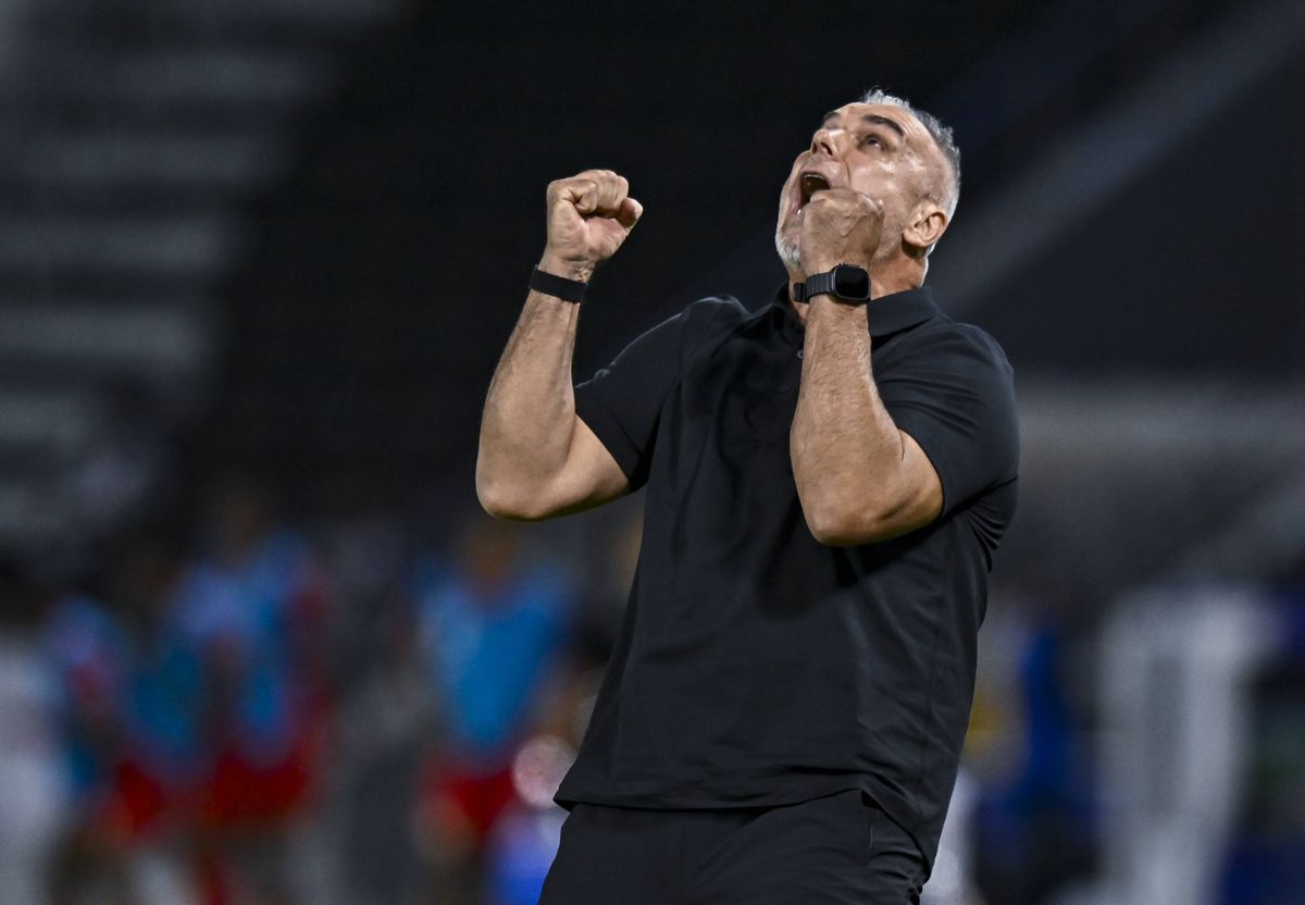 Cosmin Olăroiu e la un singur meci de calificarea la Campionatul Mondial! De ce rezultat are nevoie