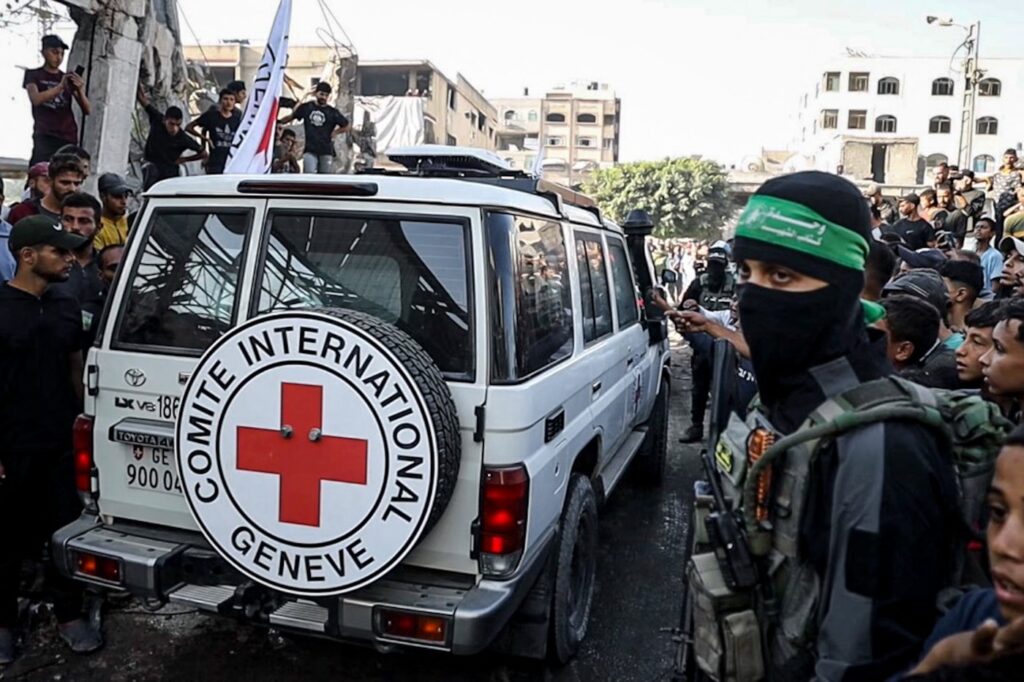 Cine sunt ostaticii israelieni care urmează să fie eliberaţi de Hamas? Când este preconizată predarea