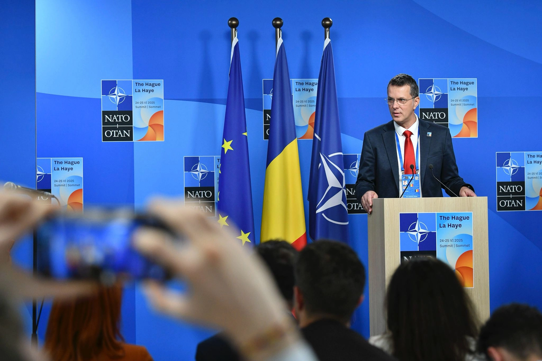 Ministrul Apărării, după întâlnirea cu liderii NATO: România joacă tare în zona dronelor rusești care intră pe teritoriul țării noastre