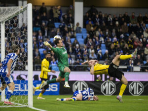 Echipa dintr-un sat cu 1.485 de locuitori a produs cea mai mare surpriză din istoria campionatului: a luat titlul! Buget: 9.000.000 €