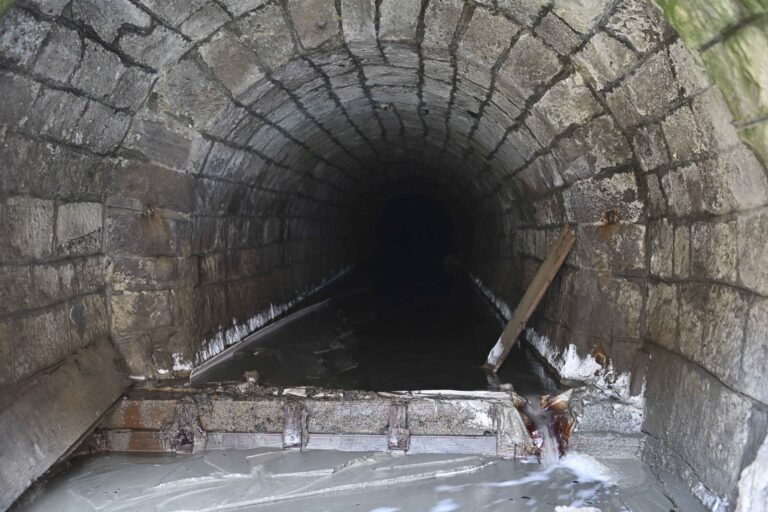 Conducerea Salrom a fost demisă. Ministrul Economiei spune că „bătaia de joc s-a încheiat” și anunță acțiuni în instanță