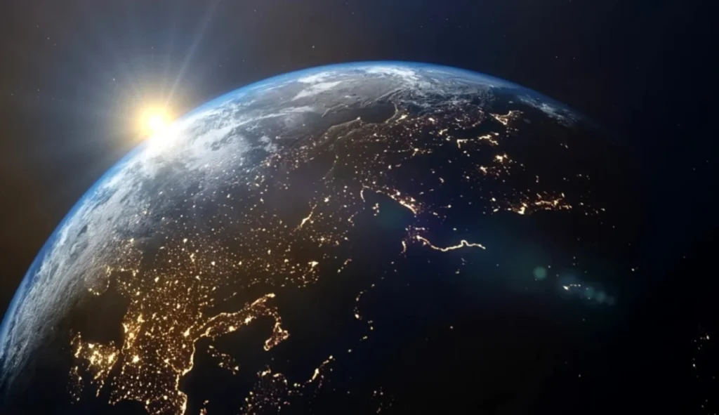 Se subtiază scutul magnetic care protejează Pământul. Suntem în pericol?