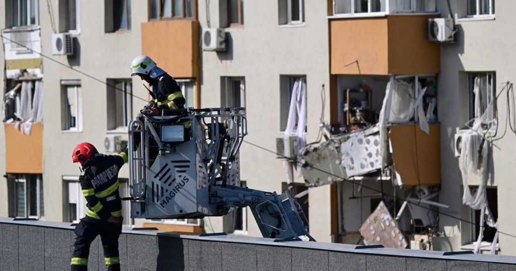 Reconstruirea blocului care a explodat în Rahova. Ministrul Cseke Attila: „Nu avem astăzi un cadru legal disponibil”