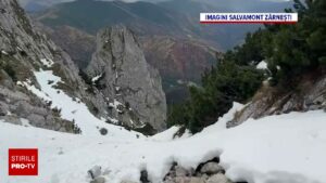 Un bărbat din Galați dispărut de două zile a fost găsit cu elicopterul într-o vale din Munții Făgăraș