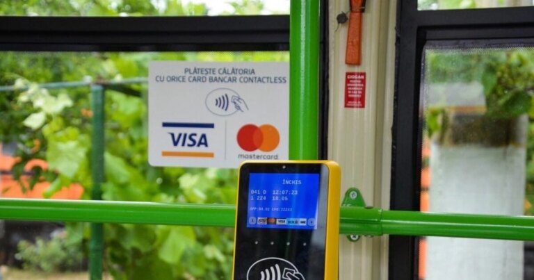 Categoria de români care ar putea primi transport gratuit sau cu reducere până la finalul anului 2026