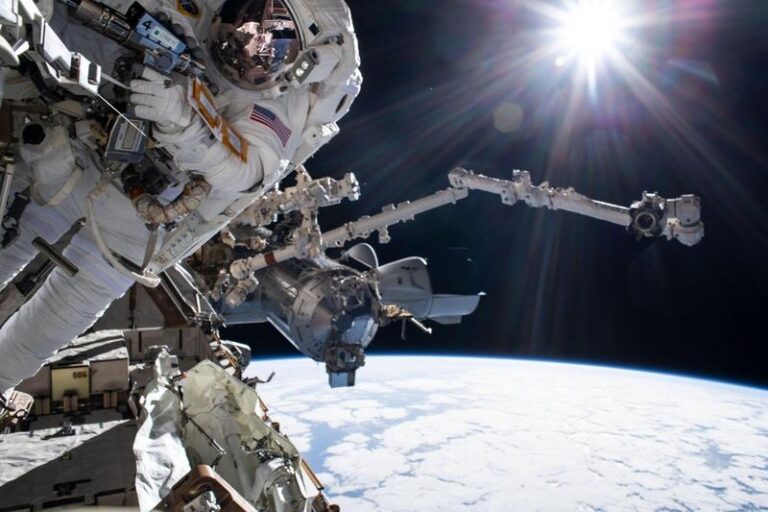 China urmează să lanseze Mengzhou-1, noua navă spațială care va transporta astronauți pe orbită
