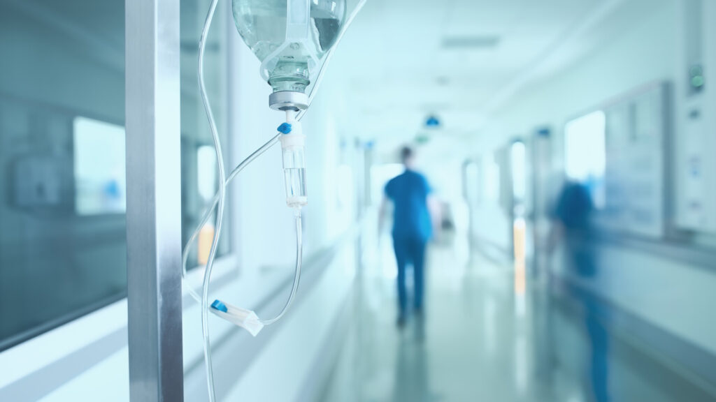 Un infirmier a ucis 10 pacienţi aflaţi în stadiu terminal cu injecții letale, în Germania. Ce sentință a primit