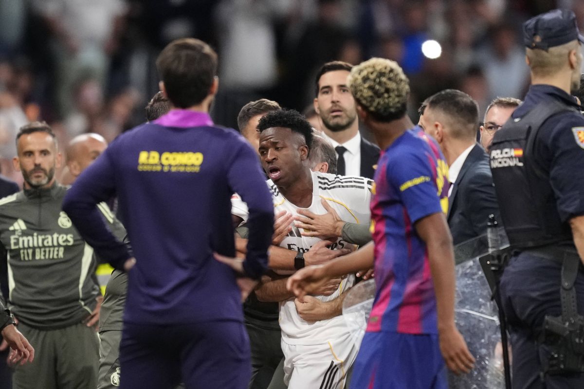 Rasismul și xenofobia sunt în expansiune » Sondajele o spun răspicat: el este cel mai urât fotbalist din La Liga!