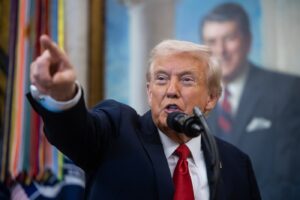 Cu ieșirea guvernului american din „shutdown” la orizont, Trump revendică „o mare victorie” în fața democraților