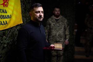 Pe fondul presiunii tot mai mari a armatei ruse, Zelenski a mers în buncăr, pe linia frontului / Kievul confirmă primul atac cu racheta de croazieră Flamingo – VIDEO