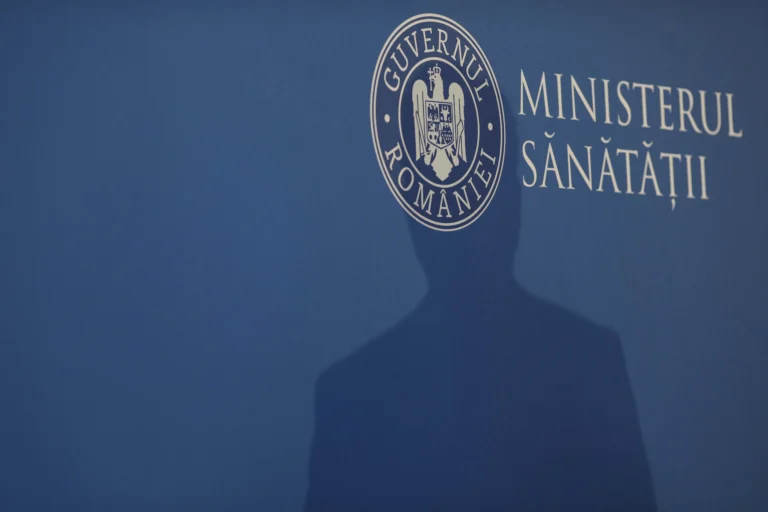 Mesaj ferm de la ministrul Sănătății: Personalul medical nu poate fi făcut țap ispășitor