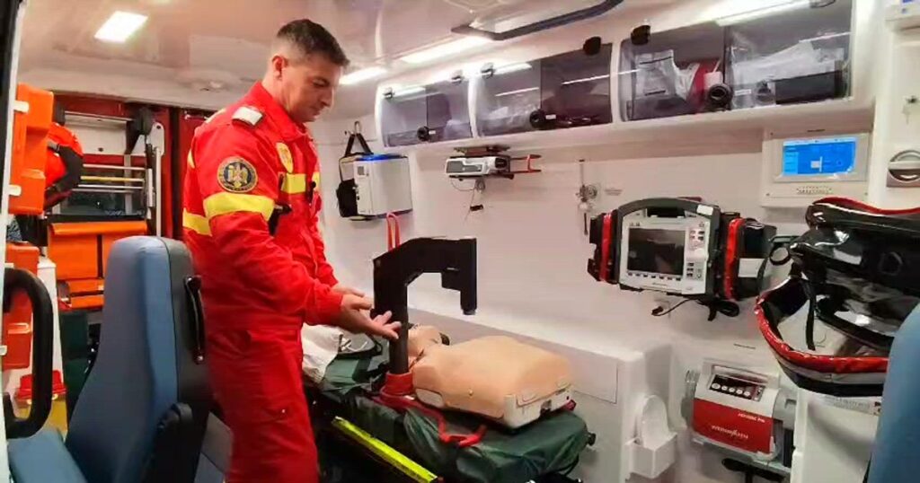 Aparatură care resuscitează automat pacientul. Noile autospeciale cu dotări de top vor ajunge la echipajele SMURD. Cum funcționează dispozitivele