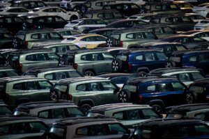 Mai multe verificări bazate pe date, mai puține riscuri: cum schimbă dealerii piața mașinilor second-hand