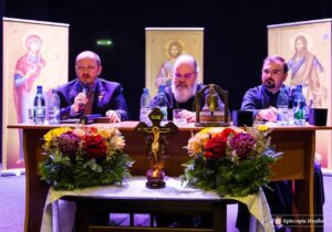 Scandal la o reuniune bisericească de la Huși. Un preot a vociferat împotriva lui Adrian Papahagi: „L-ai denigrat pe dl. Georgescu”/ „Un provocator georgist care nu s-a jenat de ierarhul care l-a hirotonit”