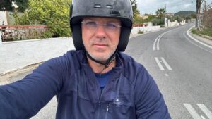 Bolojan, prins pe picior greșit cu Moșteanu. Cum a rămas agățat de USR-ist