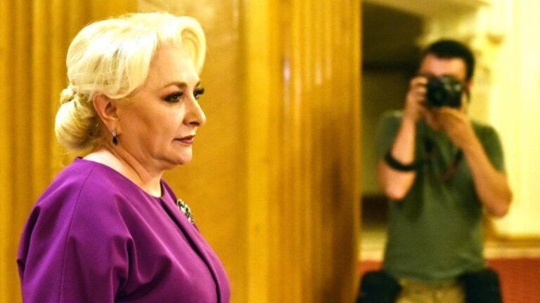 Demisia lui Moșteanu zguduie Guvernul: Dăncilă vine cu noi acuzații
